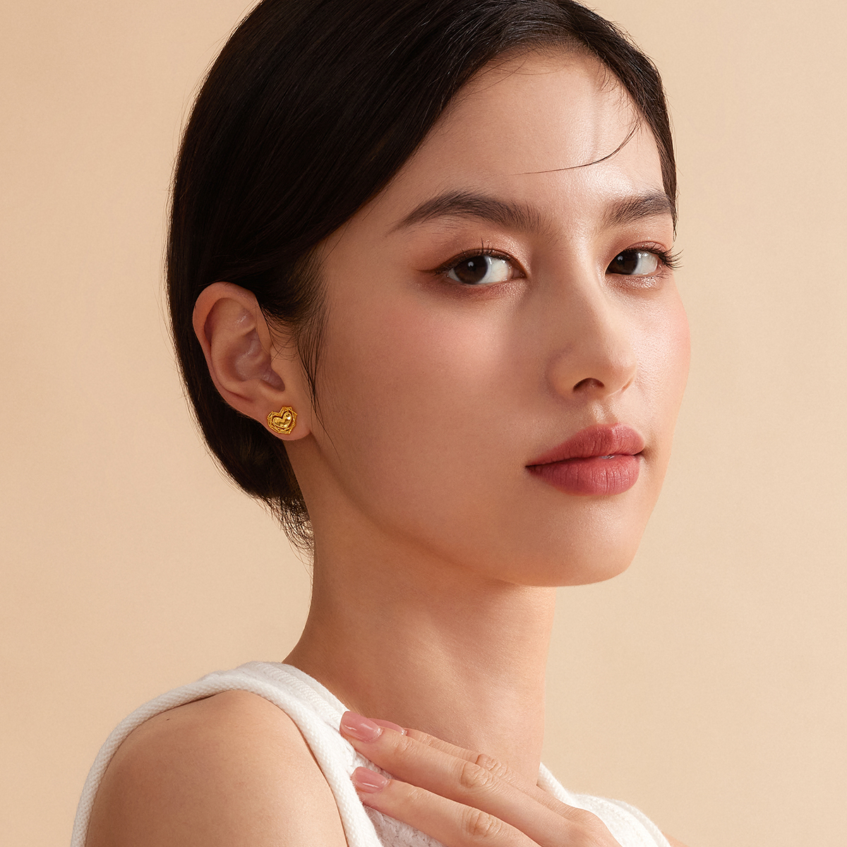 六福珠宝爱心黄金耳钉耳环新款足金耳饰送女友七夕礼金品计价GJGTBE0011情人节
