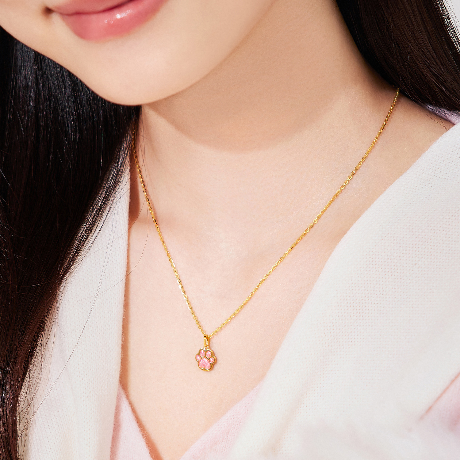  六福珠宝萌猫系列猫爪黄金吊坠女款碎碎冰足金挂坠计价GJG0055DS女神节