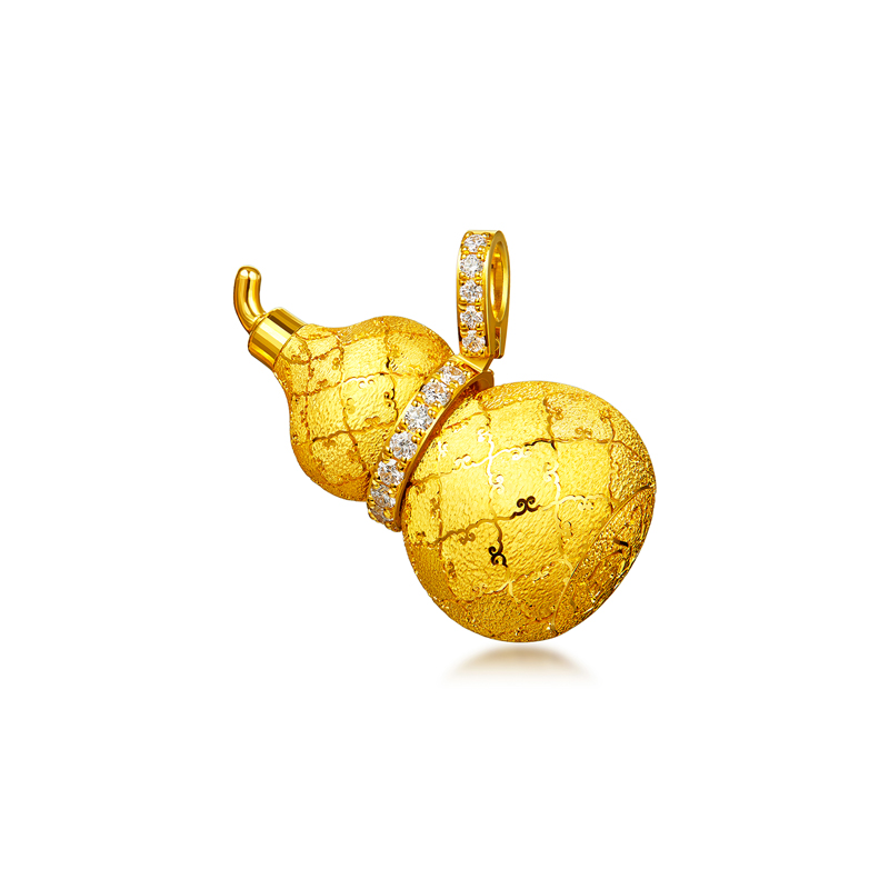 六福珠宝Goldstyle•X丝绒葫芦黄金镶钻吊坠戗刻工艺HEA0001DS