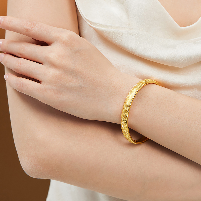 六福珠宝祥云葫芦黄金足金丝绒光感手镯女款计价F63G0071DS