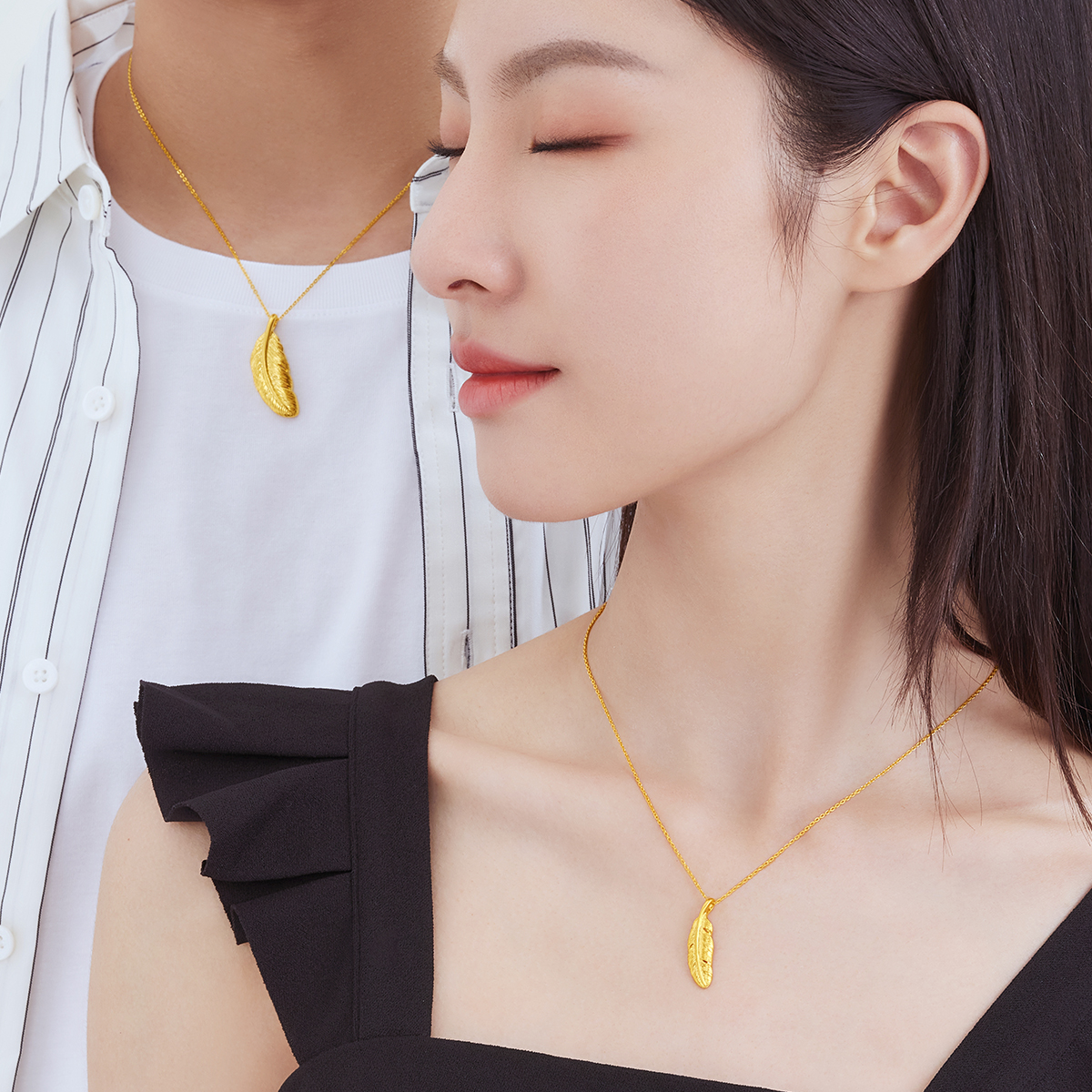  六福珠宝福满传家羽你一起黄金吊坠男女足金羽毛计价F63TBGP0020