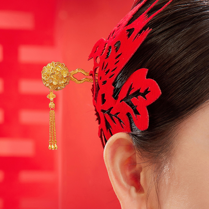 六福珠宝锦绣佳缘黄金发簪女婚嫁金绣球花流苏金钗计价F21G0036DS