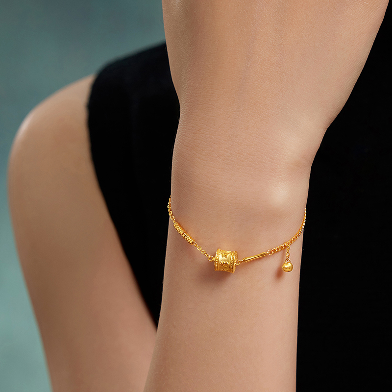 六福珠宝光影金藏式圆筒黄金手链女足金六字真言ab链计价027820BA