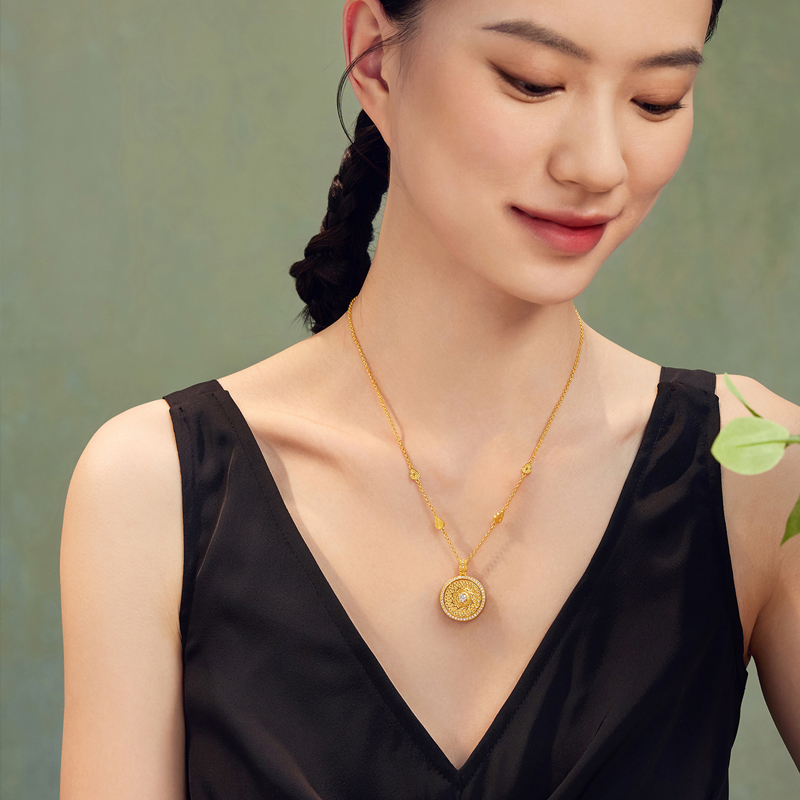 六福珠宝福满传家国色天香福来运转黄金项链女镶钻石葫芦028620NA【联系客服补货】【1V1直播看货】