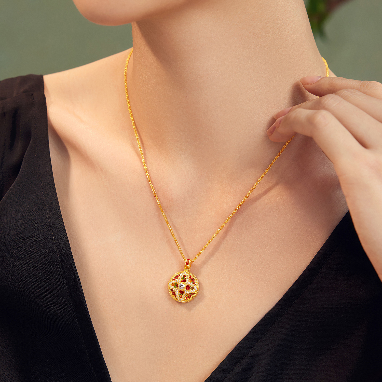 六福珠宝福满传家国色天香四方福泽黄金项链女镶钻石葫芦027012NA【联系客服补货】【1V1直播看货】