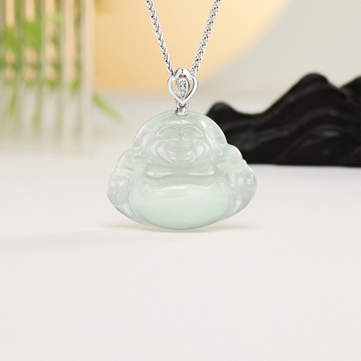 六福珠宝大肚佛玉坠翡翠吊坠女18k金钻石挂坠玉石首饰F22J0002DS