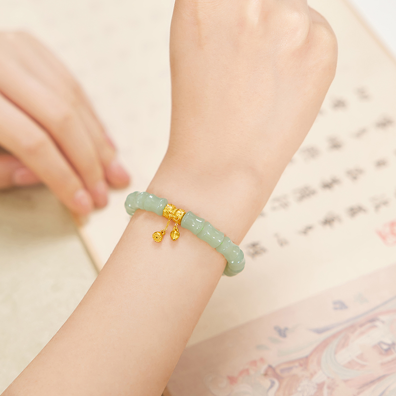 六福珠宝荷荷美美黄金转运珠手链女竹节和田玉莲花手串L28A0001DS