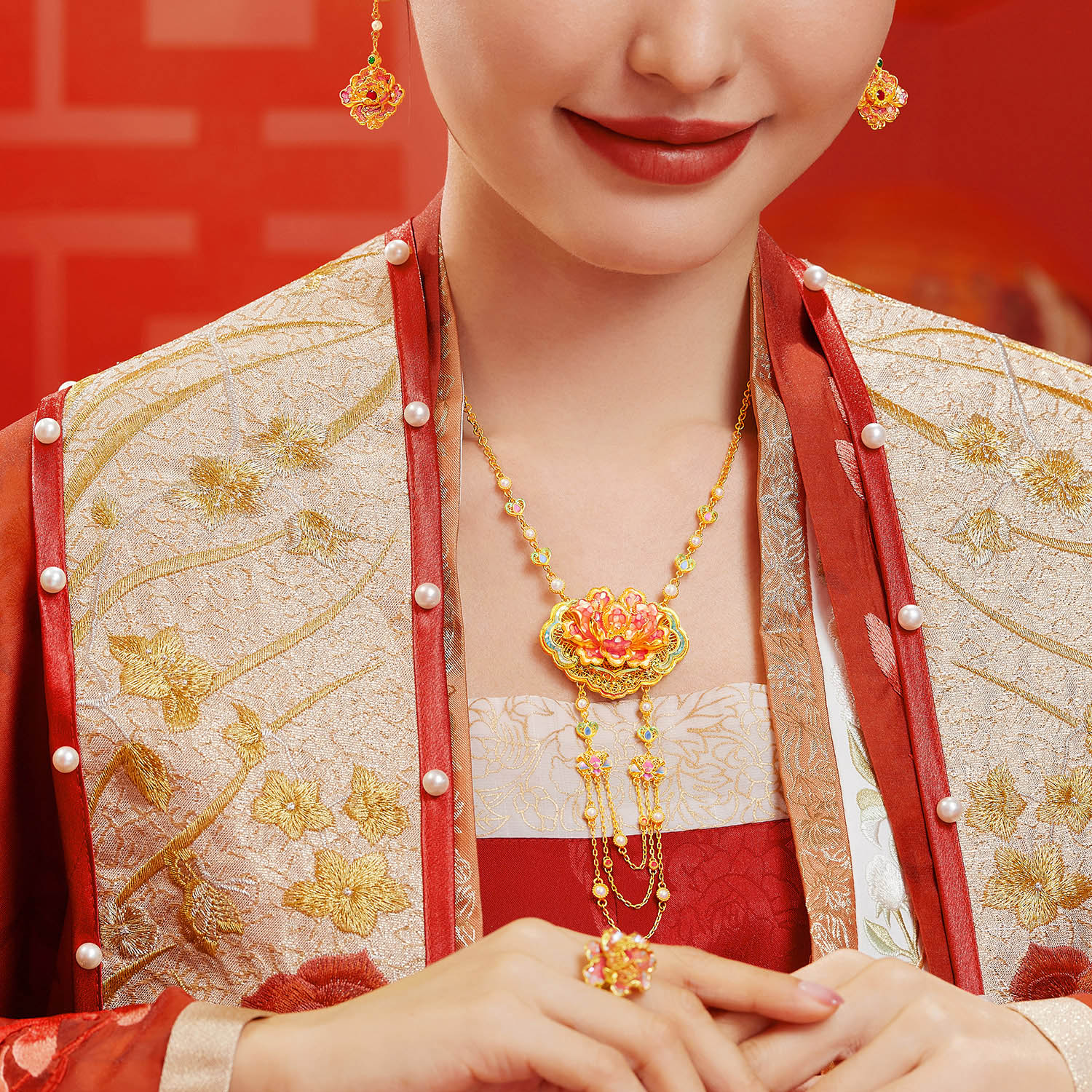 六福珠宝福满传家牡丹黄金项链女珍珠足金手工点螺计价L17G0005DS【联系客服补货】【视频看货】