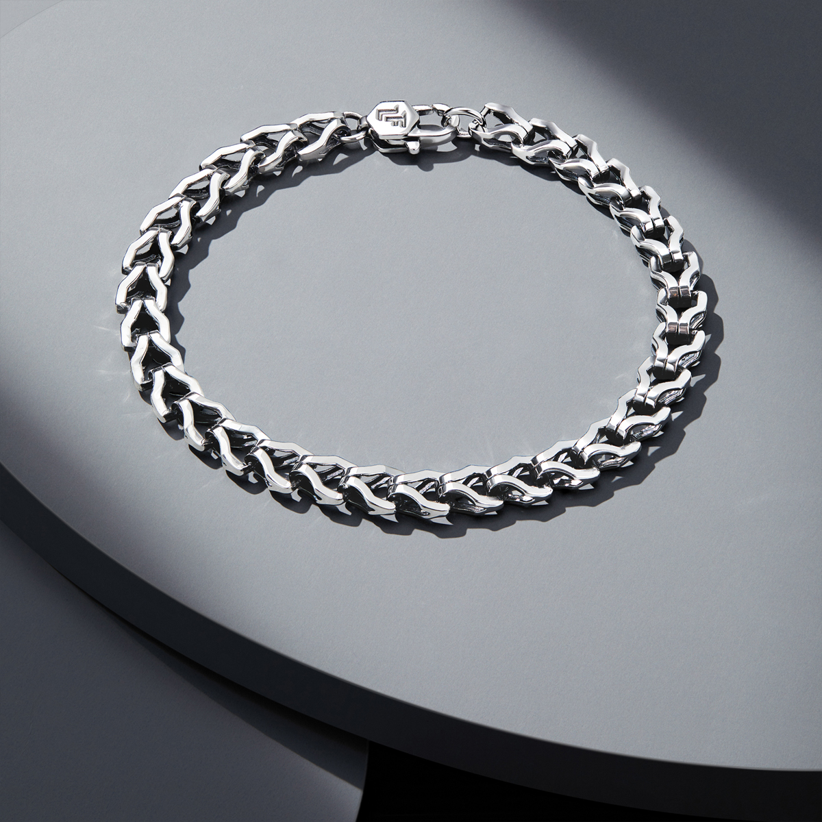 六福珠宝衔扣铂金手链铂950男士电黑工艺白金手链计价G07TBPB0021【1V1直播看货】