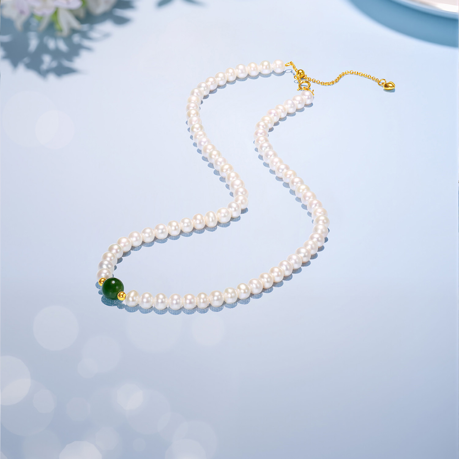 六福珠宝青黛淡水珍珠项链女款Ag925银饰和田玉石颈链F64J0001DS珍品