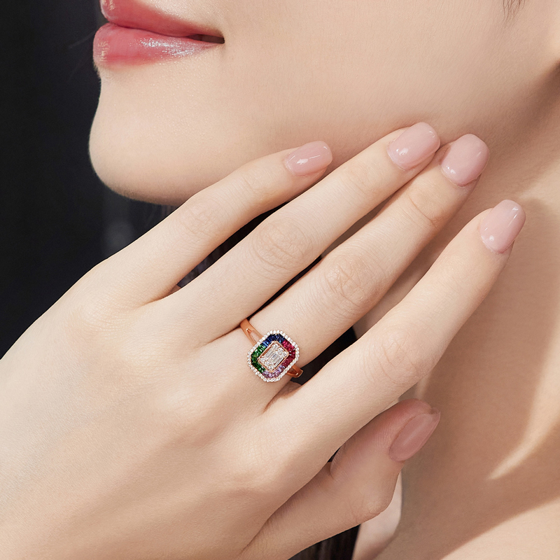 六福珠宝七彩菱方18k金戒指女款钻石戒指红蓝宝石首饰G02J0007DS【联系客服补货】【视频看货】
