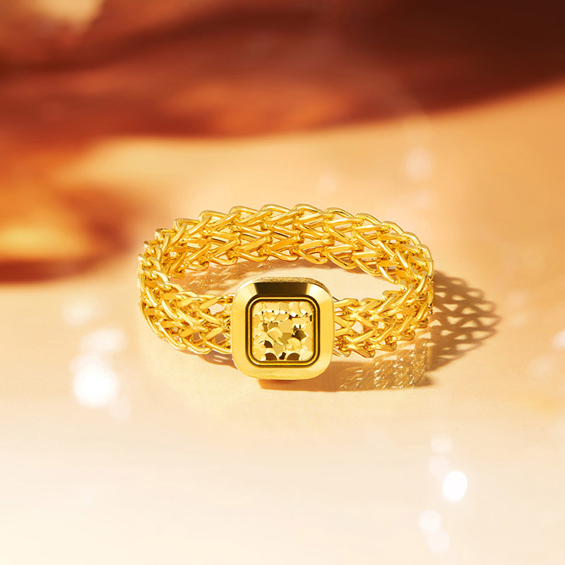 六福珠宝小方镜碎碎冰黄金戒指几何足金软链条戒指计价GJG0088DS