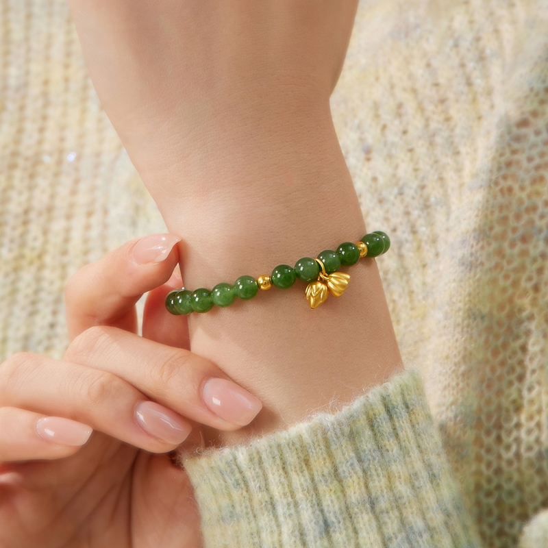  六福珠宝两世欢莲蓬莲花黄金足金和田玉手链手串女款A01A0015DS