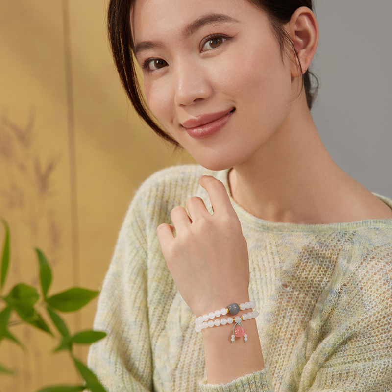 六福珠宝好运莲莲和田玉手串女款莲花玉髓金珠双圈手链F21A0009DS