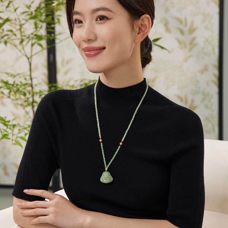 六福珠宝喜乐笑佛和田玉佛公吊坠项链女款玉髓金珠颈链L28A0009DS【联系客服补货】
