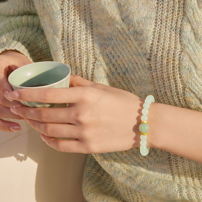 六福珠宝空山烟雨和田玉手串女鎏彩黄金手链5D硬金串珠L74A0002DS