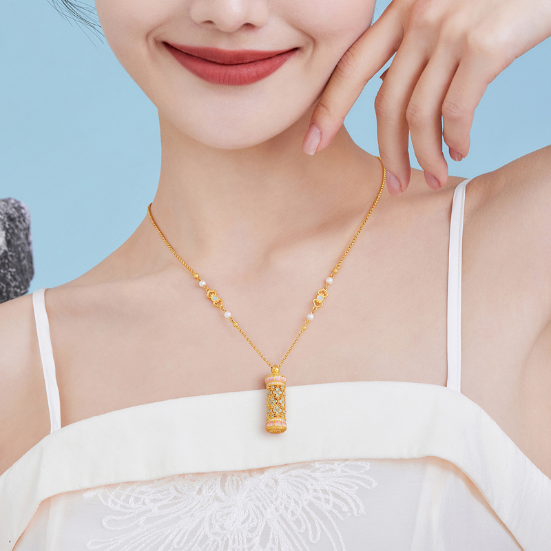 【成毅同款】【成毅同款】六福珠宝宋韵花开海韵黄金项链钻石圆柱鎏彩028478NA赏春【1V1直播看货】