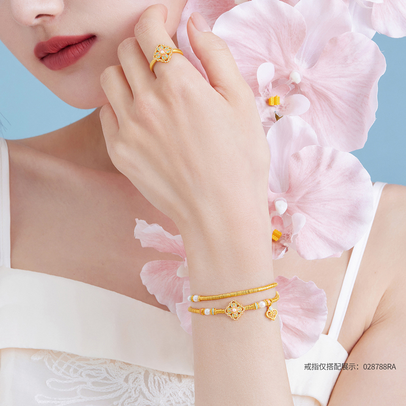 六福珠宝宋韵云青四合黄金手链钻石碎金珍珠双圈手串计价028788BB【1V1直播看货】