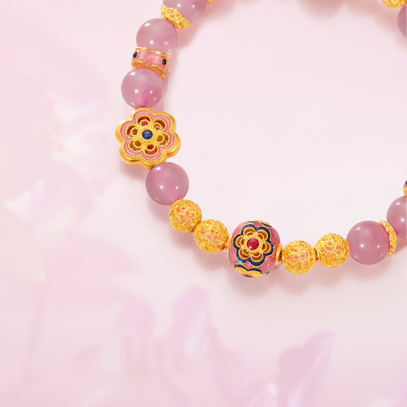 六福珠宝福满传家太阳花黄金手链鎏彩粉晶花丝手串计价F63G0088DS赏春【1V1直播看货】
