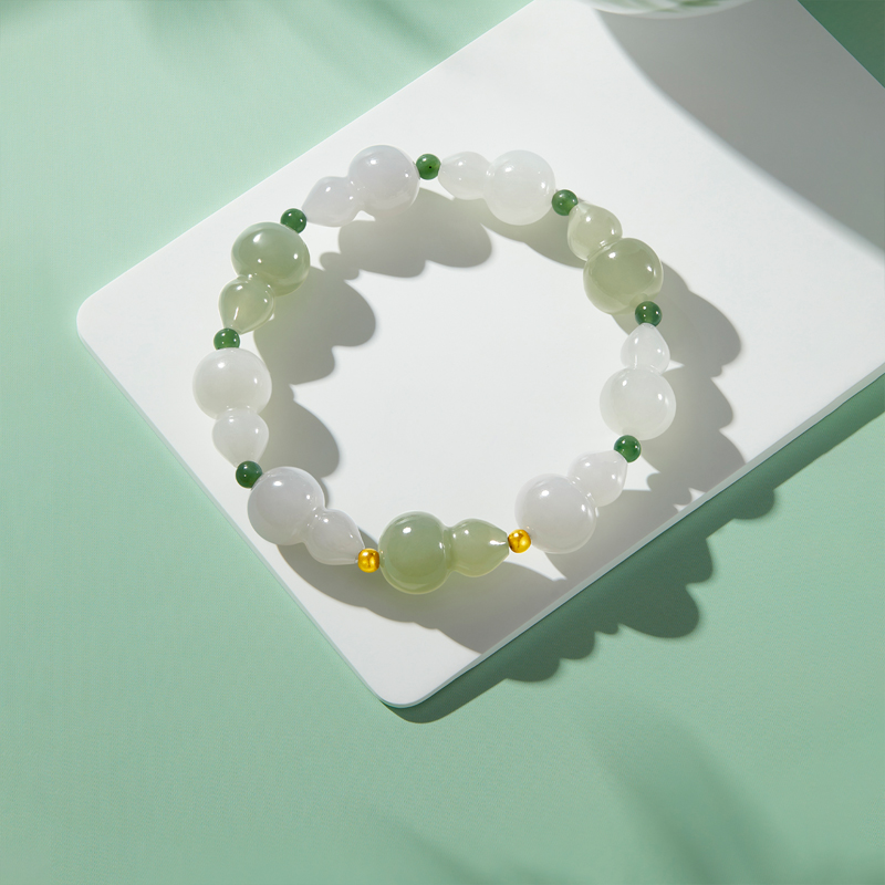 六福珠宝福禄相连和田玉黄金手链女葫芦圆珠和田玉手串F21A0022DS