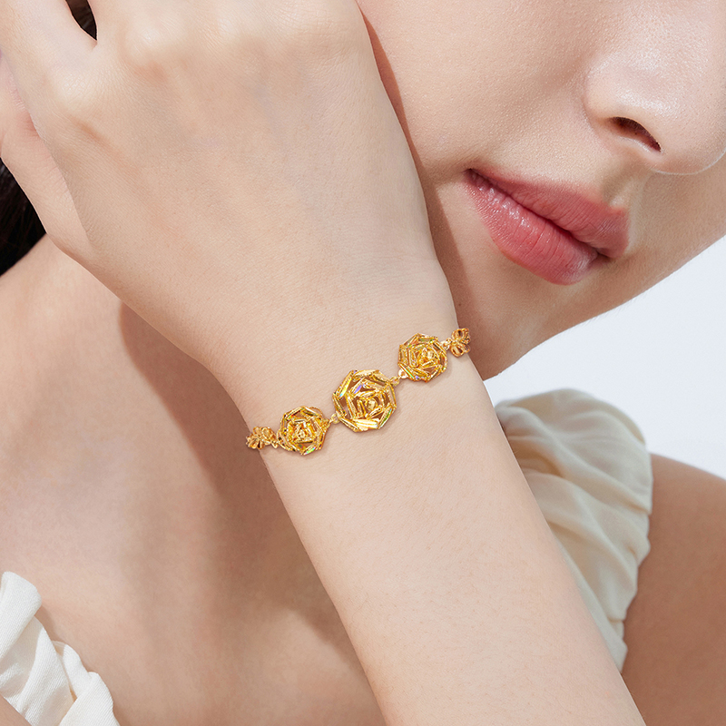 六福珠宝冰·钻玫瑰黄金手链女款闪耀炫彩色足金首饰029591BA【联系客服补货】【视频看货】