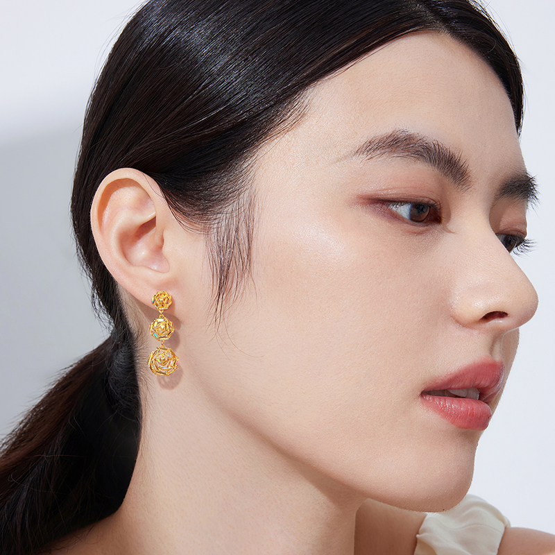 六福珠宝光影金冰·钻玫瑰炫彩黄金足金耳环手工金线女款029591EA【联系客服补货】