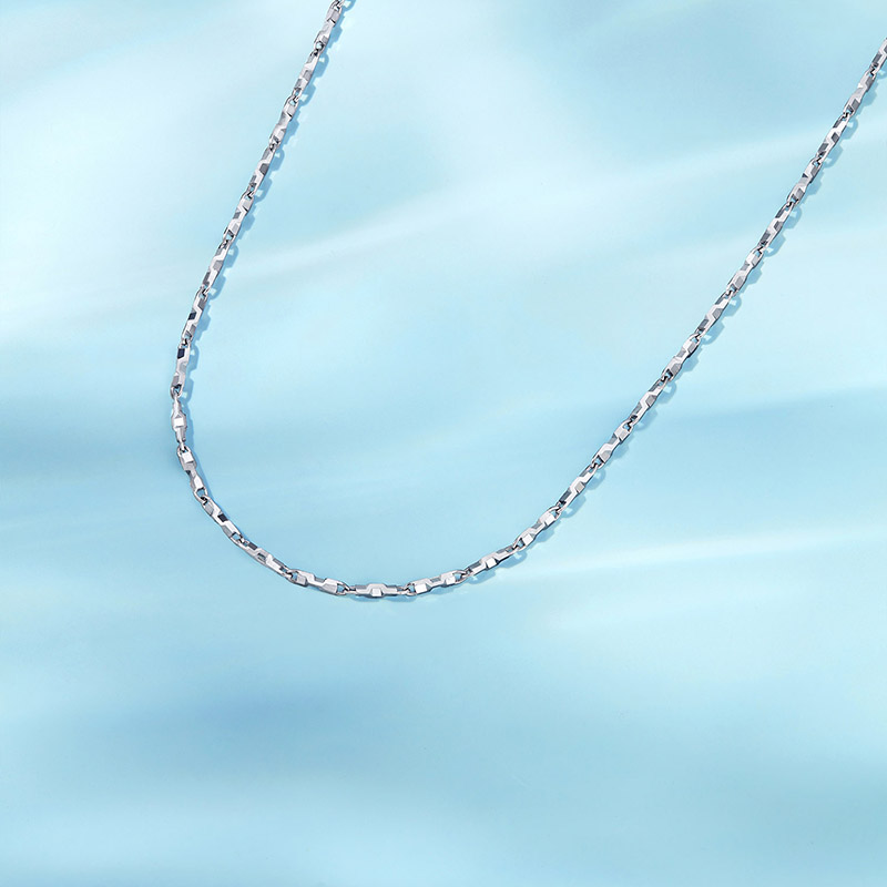 六福珠宝个性百搭白金链子女铂950铂金项链素链计价L04P0017DS