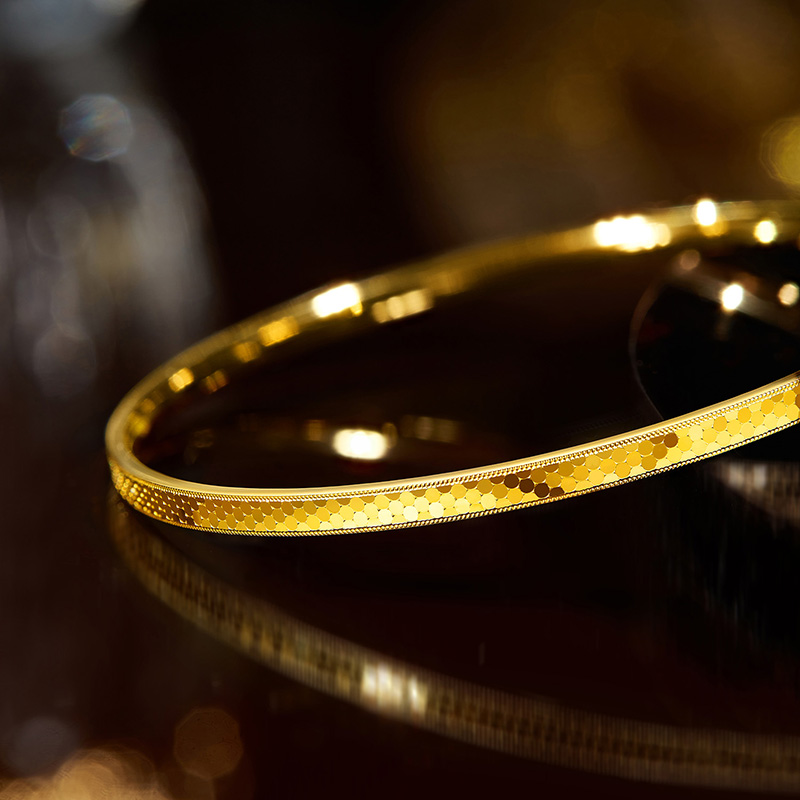 六福珠宝圆点车花黄金手镯女款闪耀足金镯子首饰计价G16G0044DS【1V1直播看货】