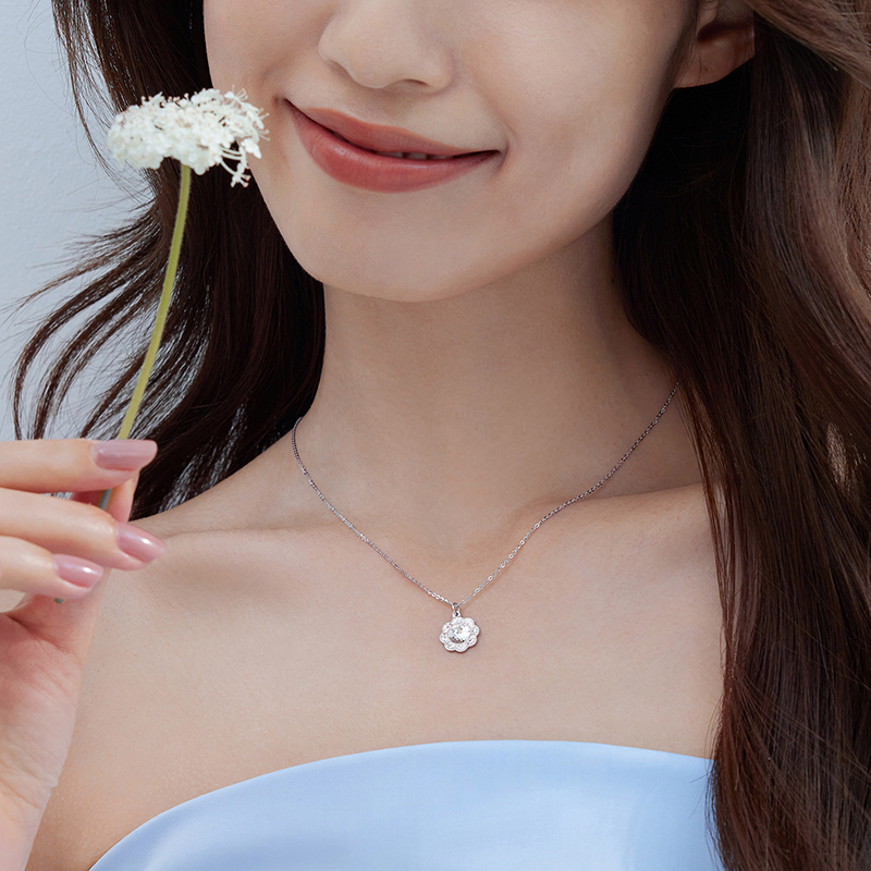 六福珠宝炫闪系列铂金项链女铂950碎碎冰白金套链计价F63P0017DS