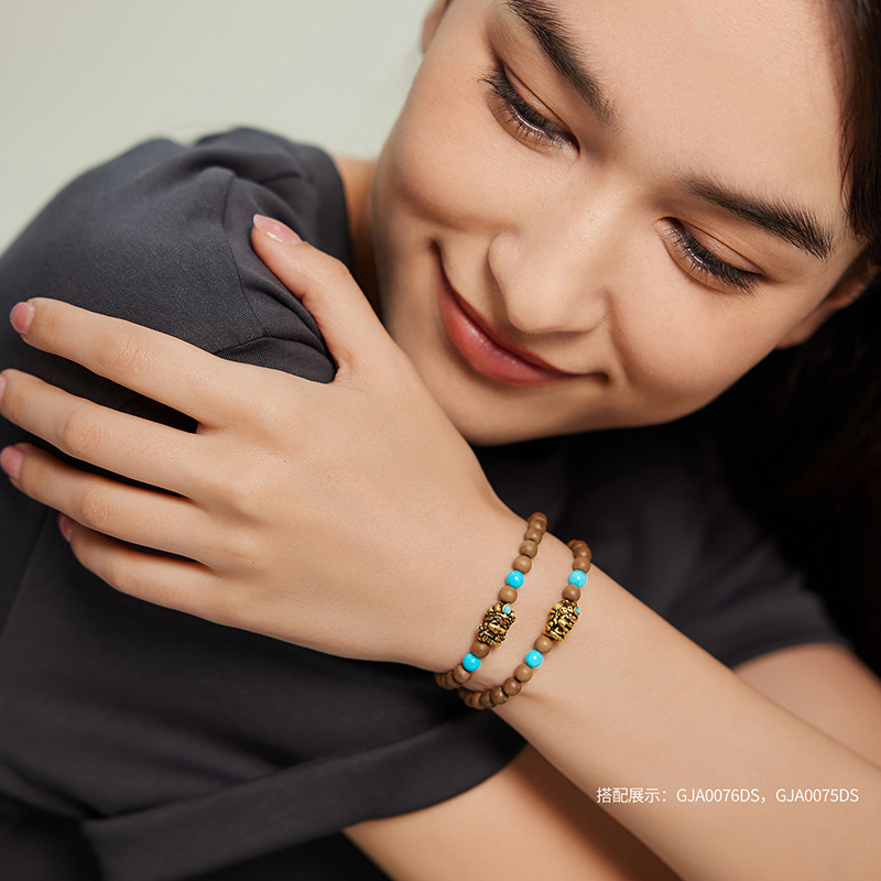 六福珠宝藏传文化密码大黑天黄金手链绿松石老山檀手串GJA0076DS