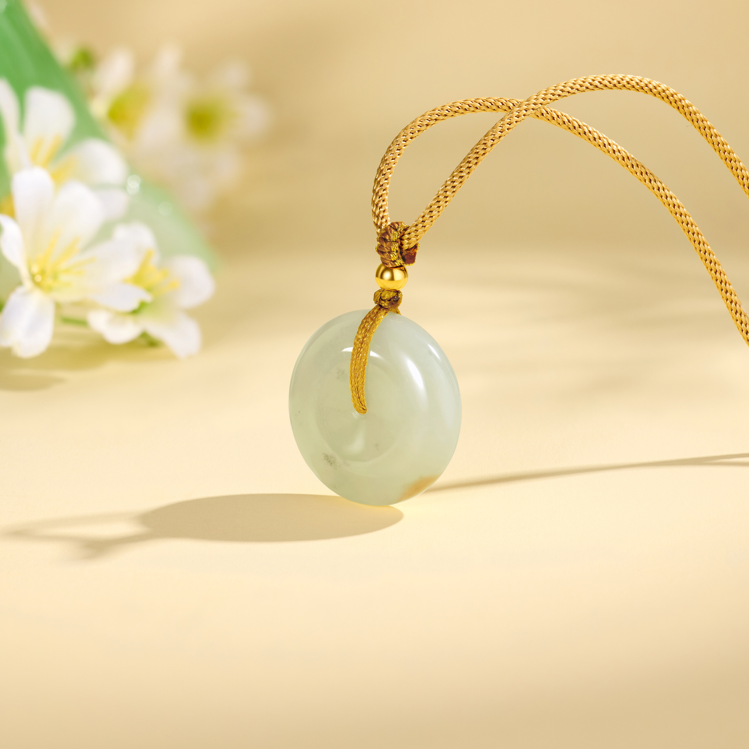 六福珠宝和田玉平安扣黄金金珠项链日常款玉石吊坠玉坠L74A0009DS