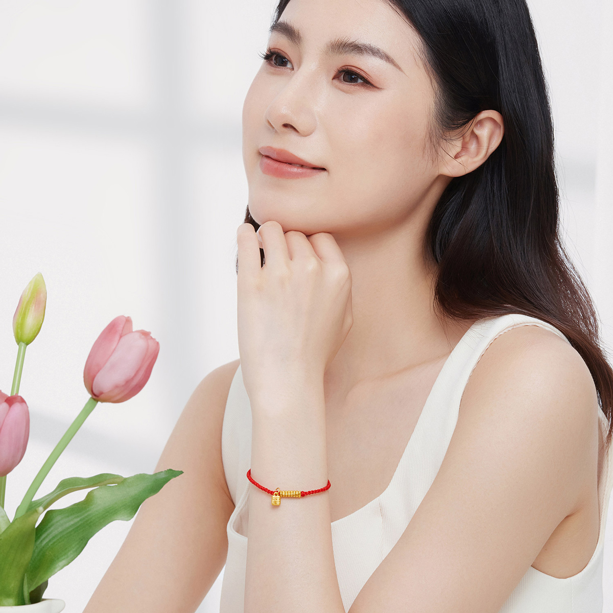 六福珠宝福牌碎金子黄金手链女款编织手绳可调节定价A03TBA1B0017