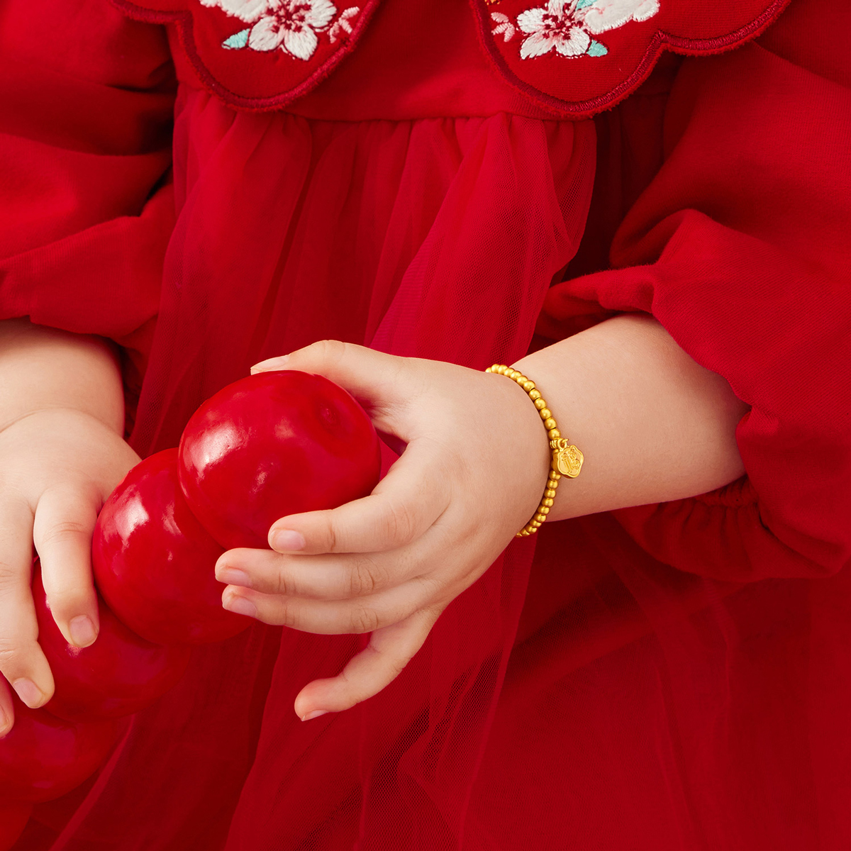 六福珠宝小福牌黄金手链儿童款福满传家足金手串计价F48TBGB0008