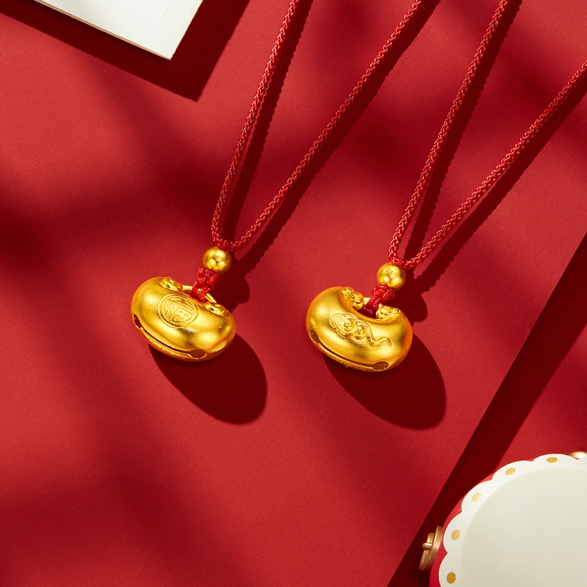 六福珠宝福满传家祥云金锁宝宝平安锁黄金吊坠计价F63TBGP0022【视频看货】