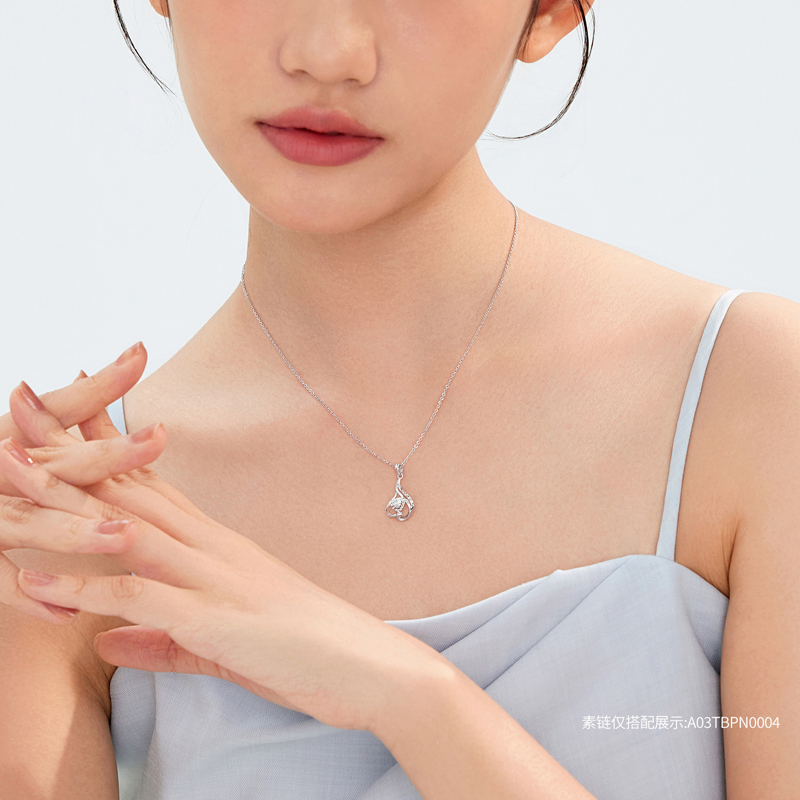 六福珠宝Pt950铂金吊坠女心形白金项链单坠礼计价A03TBPP0001