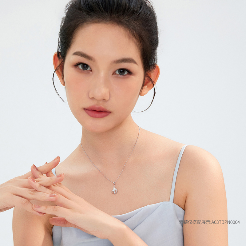 六福珠宝Pt950铂金吊坠女心形白金项链单坠礼计价A03TBPP0001