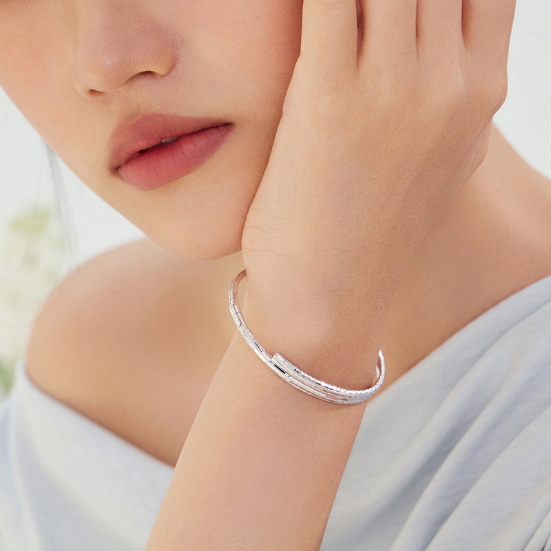 六福珠宝铂金手镯女铂950素圈白金镯子正品送礼计价G07TBPB0012