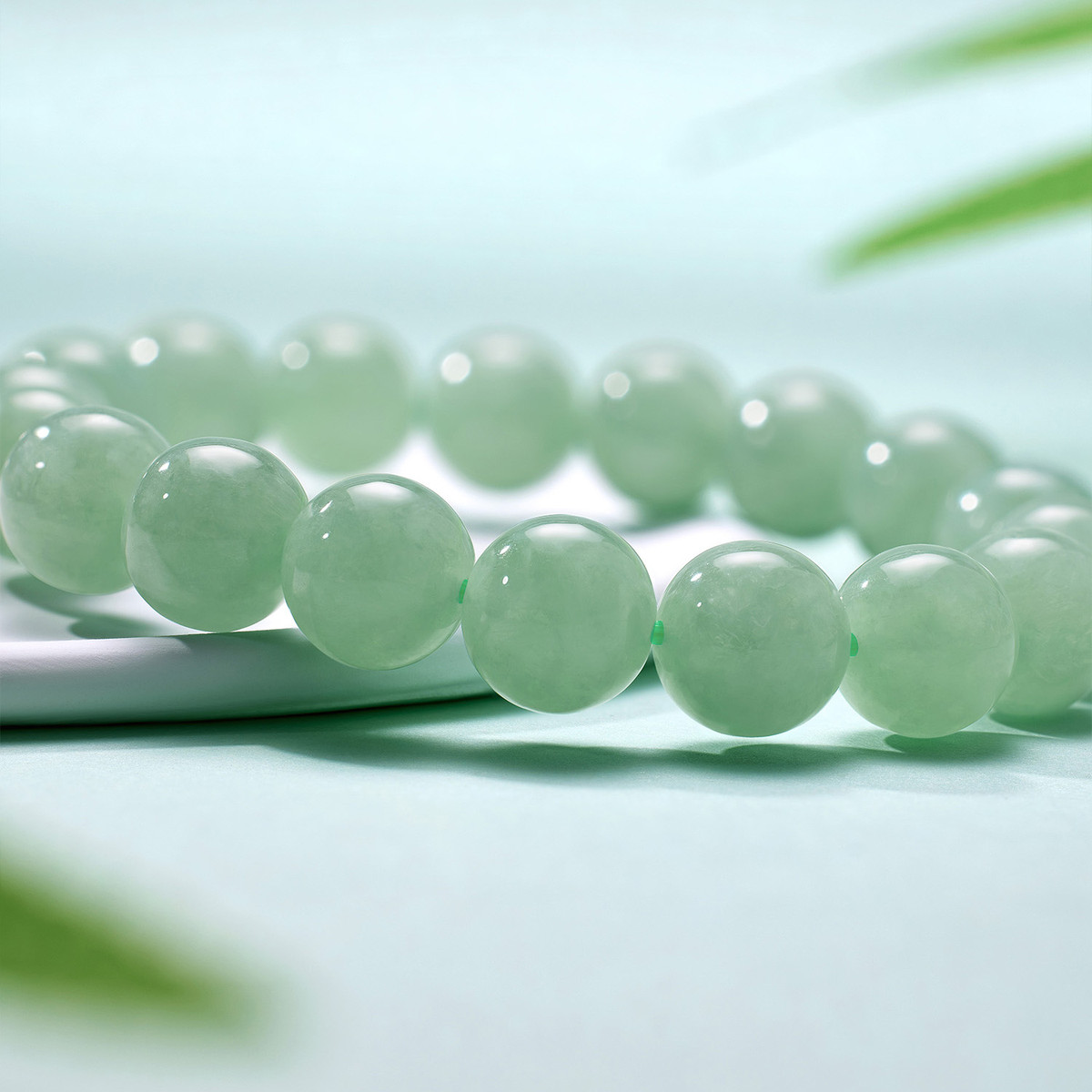 六福珠宝光面圆珠翡翠手串男士10.5-11mm翡翠玉石手链F21J0004DS