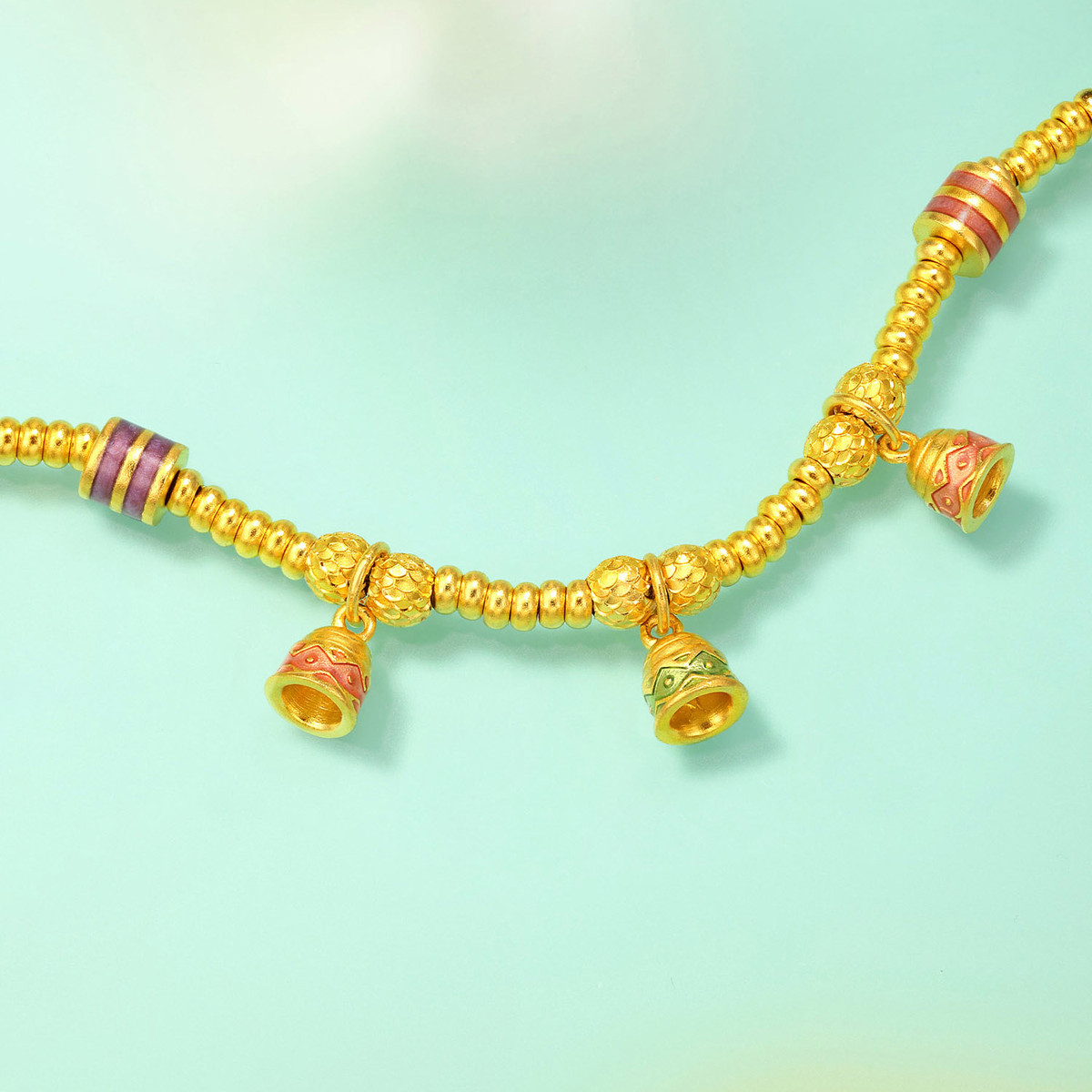 六福珠宝福满传家绚彩金铃黄金手链铃铛算盘珠手串计价F63G0092DS【联系客服补货】【视频看货】