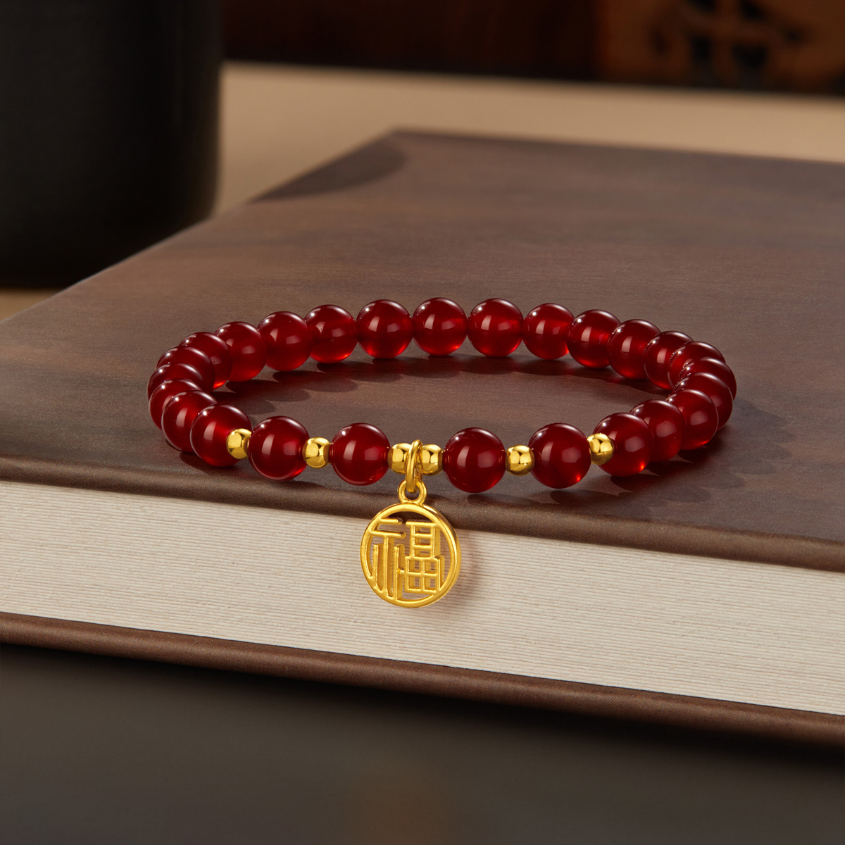六福珠宝福牌黄金转运珠女款红玉髓手串珠足金定价A03TBA1B0037【联系客服补货】