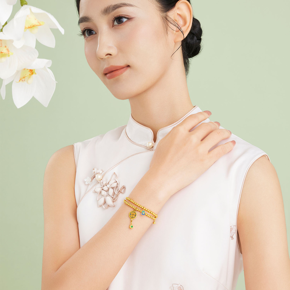 六福珠宝福满传家黄金手链女款两圈足金珠子手串计价F63TBGB0107【视频看货】