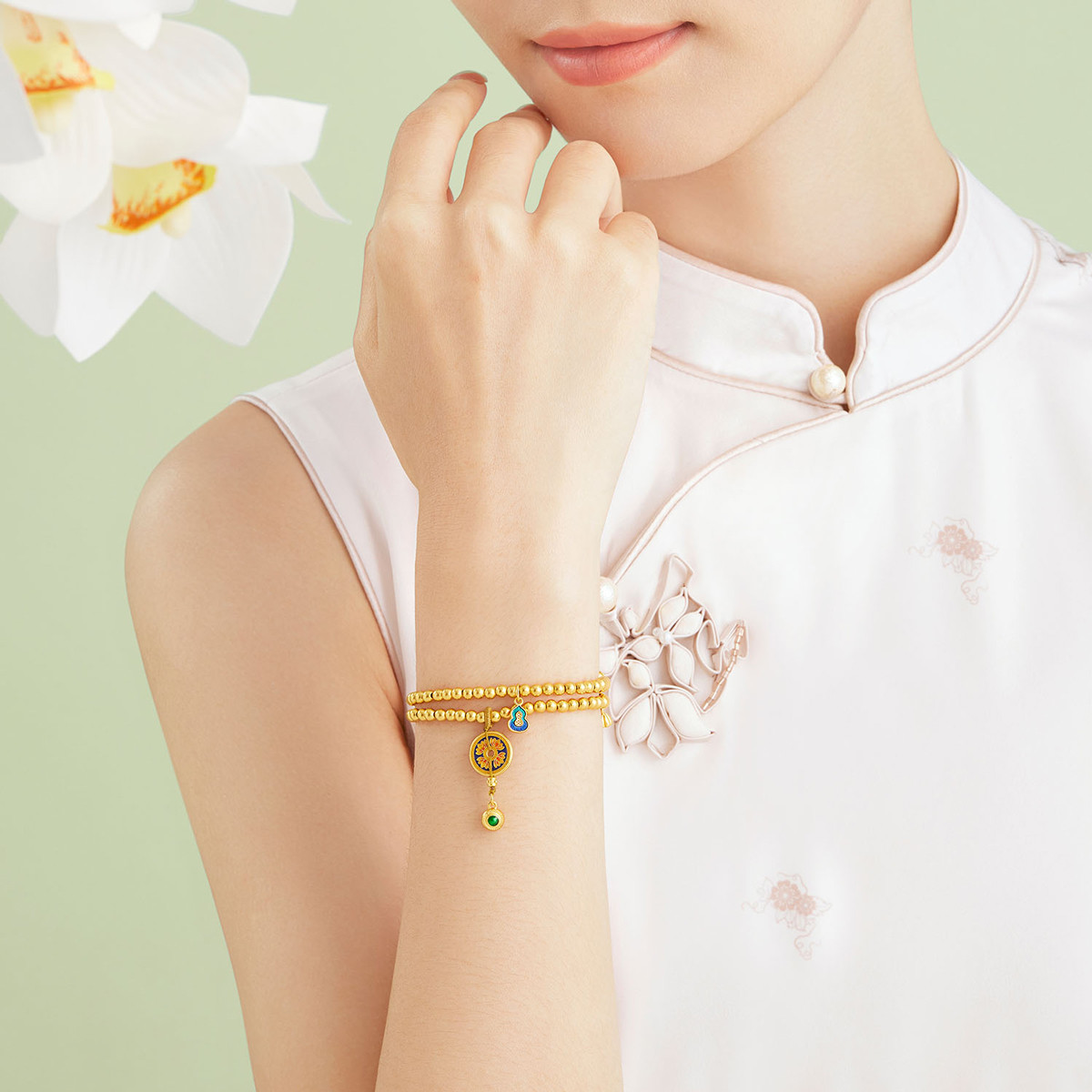 六福珠宝福满传家黄金手链女款两圈足金珠子手串计价F63TBGB0107【视频看货】