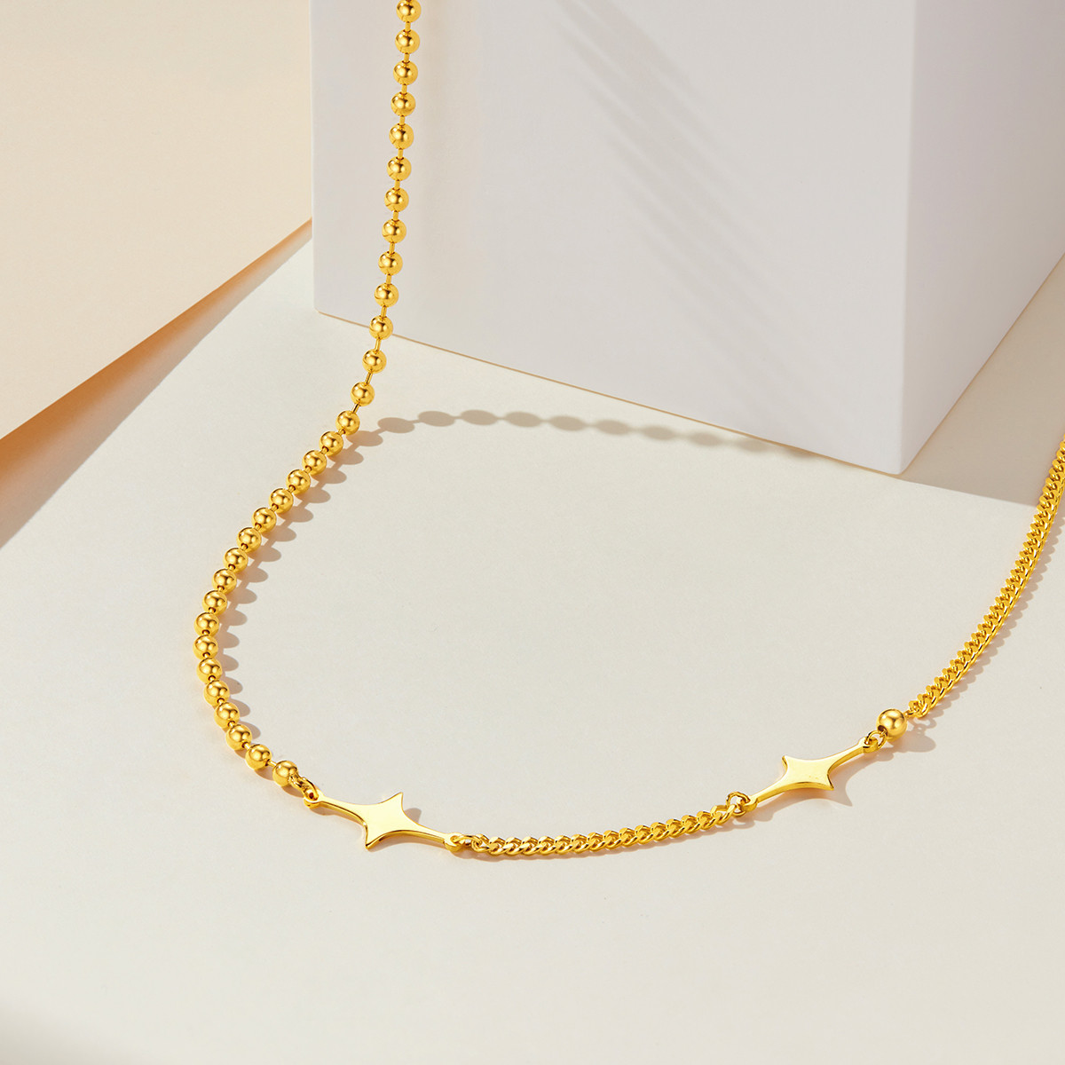 六福珠宝星星黄金项链光影金女款5G足金挂坠套链正品计价010878NA【视频看货】
