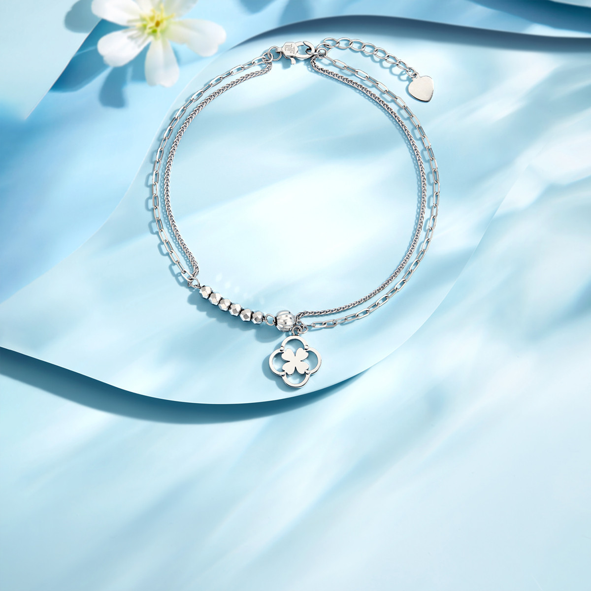六福珠宝四叶草双层铂金手链铂950蹦迪珠白金手链计价G07TBPB0019