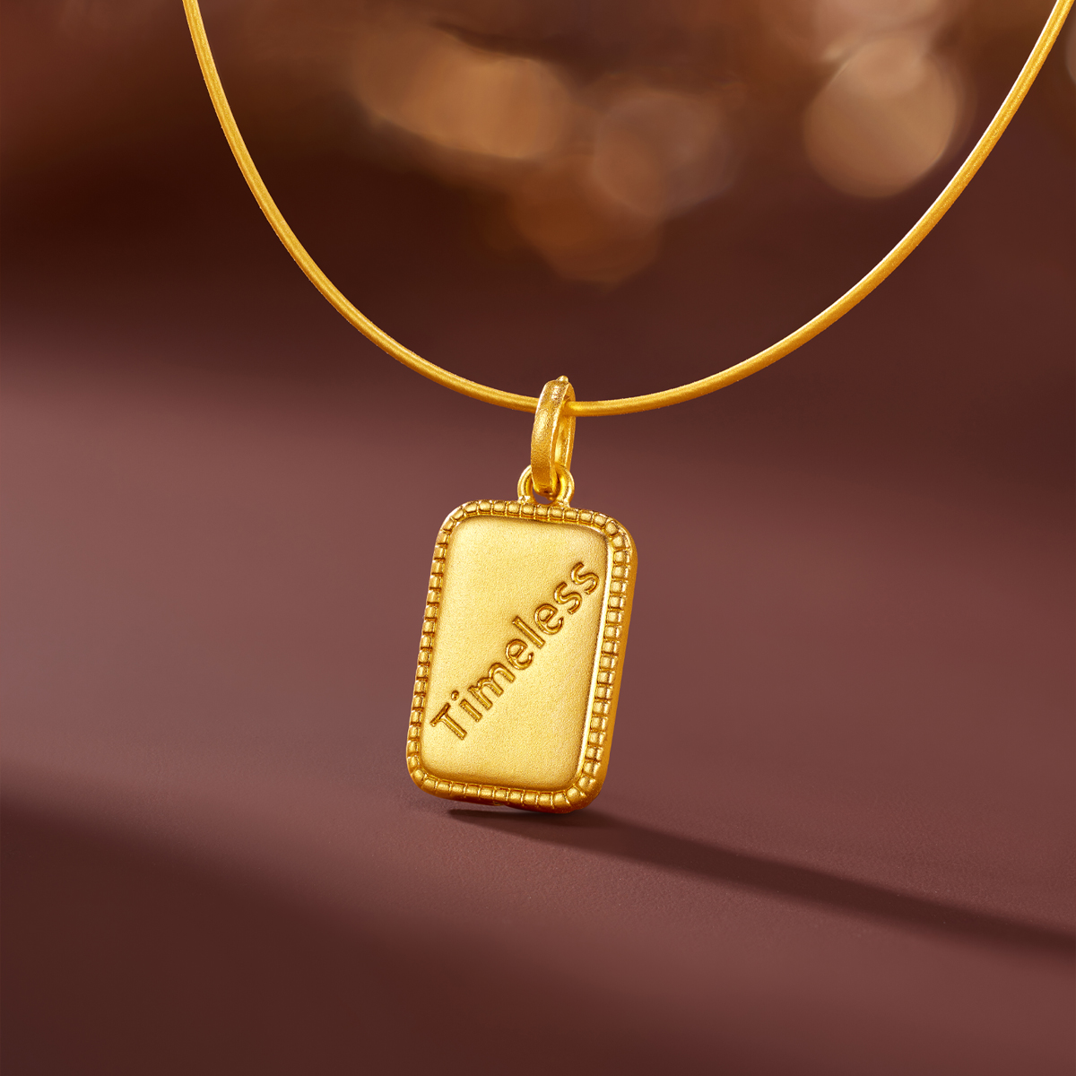 六福珠宝T焰金永恒守护星黄金吊坠镶钻石挂坠女配绳定价020023PA【联系客服补货】