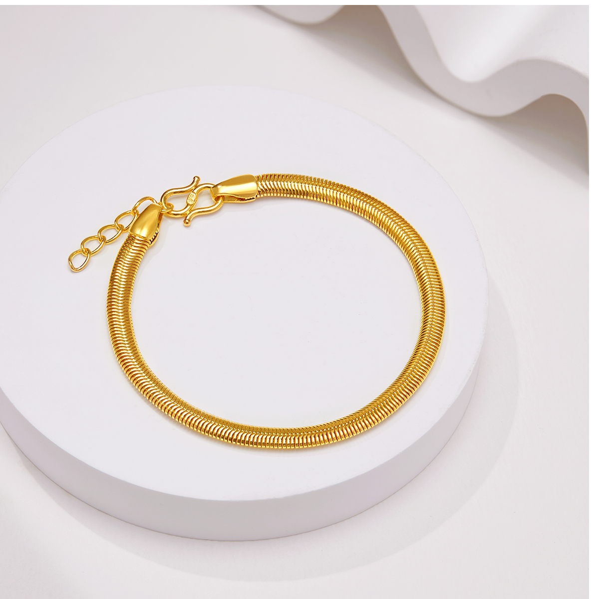 六福珠宝黄金手链女光面足金蛇骨链百搭首饰送礼计价F63TBGB0092【1V1直播看货】