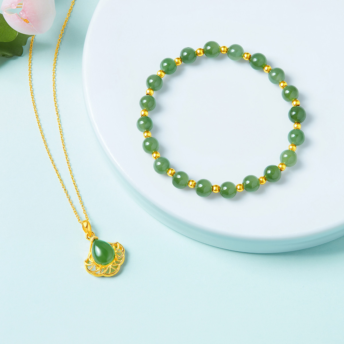 六福珠宝镂空扇形水滴黄金吊坠送妈妈和田玉挂坠定价L28TBA1P0006