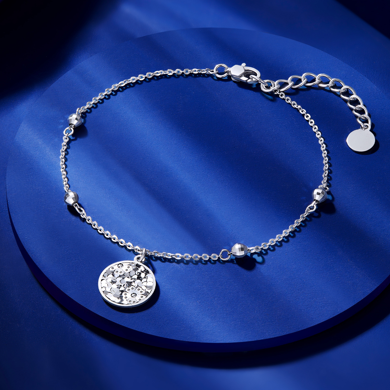 六福珠宝樱花铂金手链铂950女款碎碎冰白金圆牌计价L04P0022DS