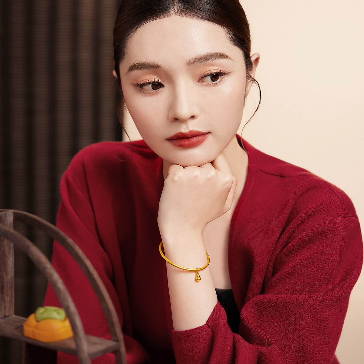 六福珠宝古法葫芦黄金手镯女款小胖福素圈足金镯子计价A01G0027DS【1V1直播看货】