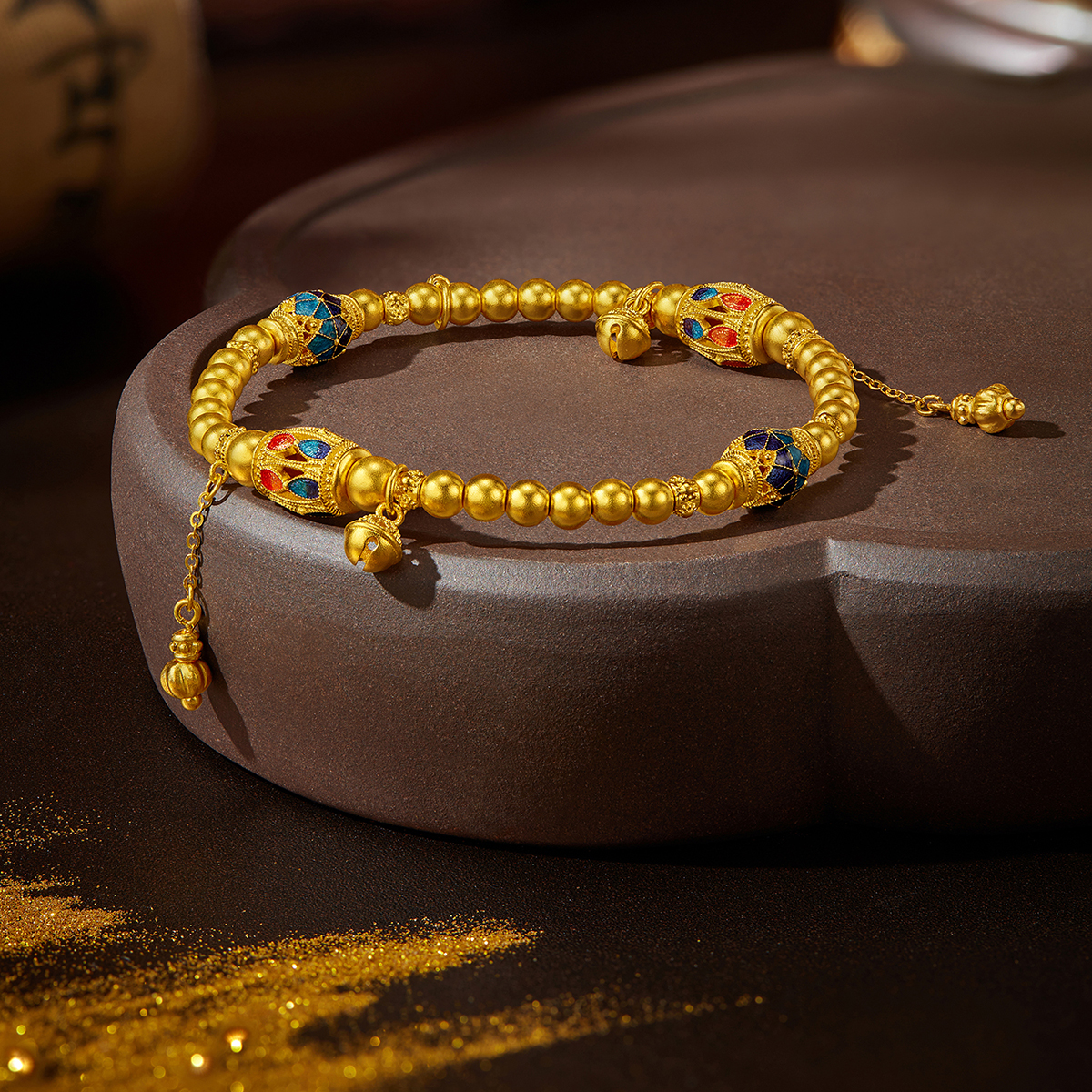 六福珠宝福满传家琳琅溢彩黄金手链鎏彩工艺手串珠计价F63G0012DS【联系客服补货】